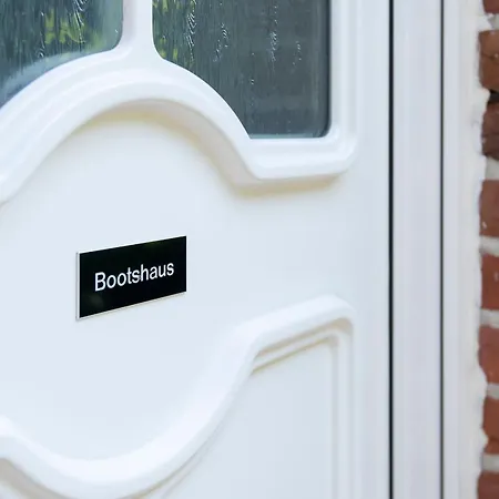 Rosenstrasse 1a Bootshaus