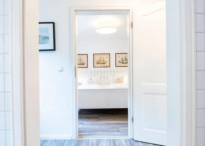 Rosenstrasse 1a Bootshaus